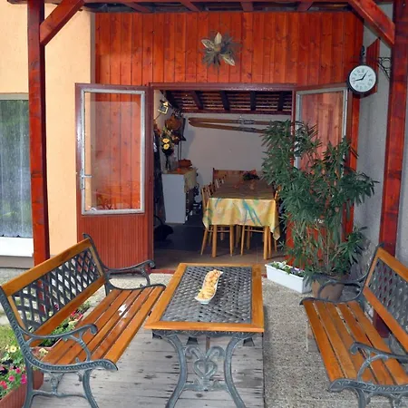 Viktoria Semesterbostad *