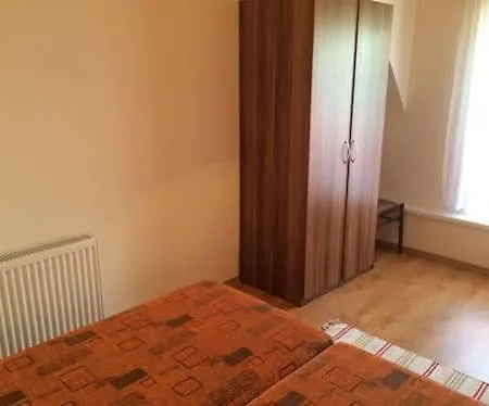 Vila Viktoria *